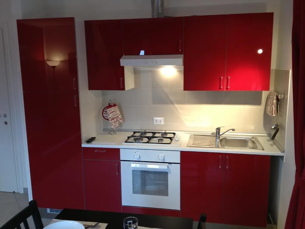 Perla Del Lago Rent Apartments シルミオーネ イタリア