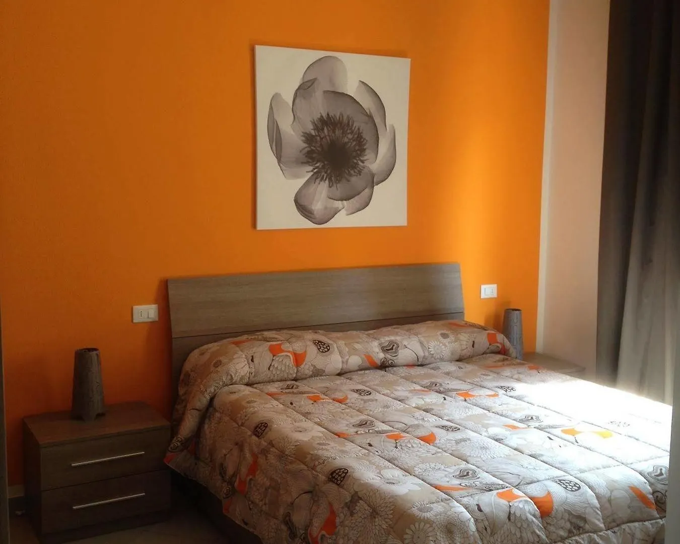 Perla Del Lago Rent Apartments シルミオーネ